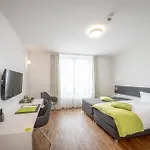 Gaestehaus Am Schloss 3*