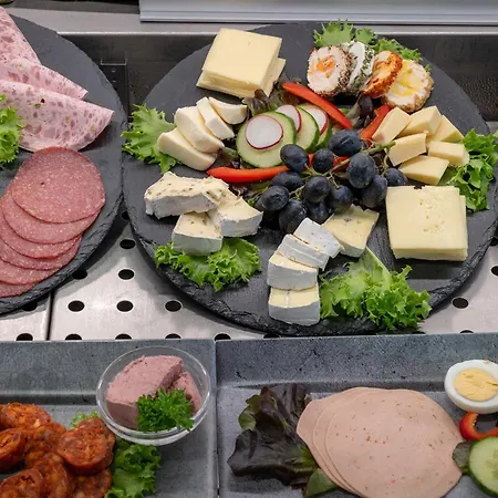 Gaestehaus Am Schloss שווצינגן