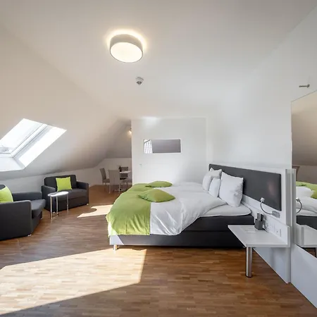 Gaestehaus Am Schloss שווצינגן