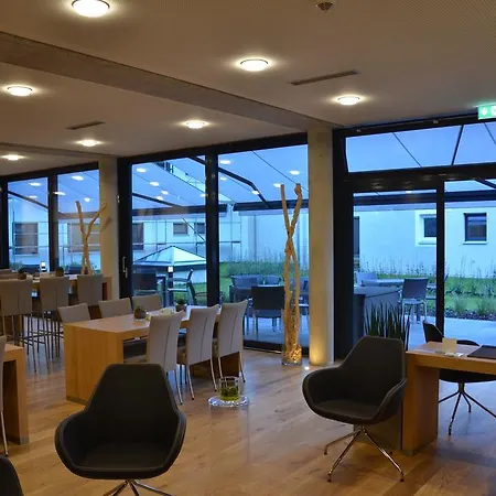 Gaestehaus Am Schloss 3* שווצינגן