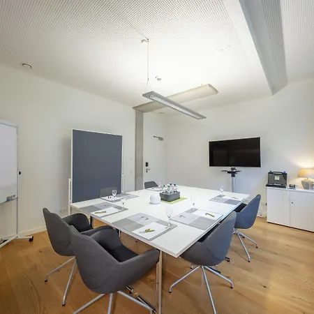 Otel Gaestehaus Am Schloss Schwetzingen