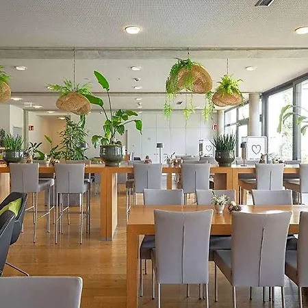 Hotel Gaestehaus Am Schloss 3*