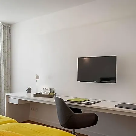 Gaestehaus Am Schloss Отель Шветцинген