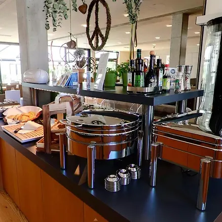 מלון Gaestehaus Am Schloss שווצינגן