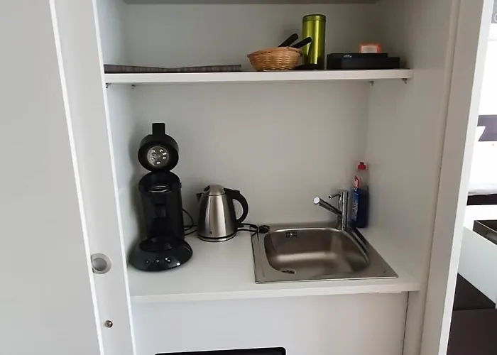 Ξενοδοχείο Gaestehaus Am Schloss 3*